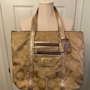 Coach Gold Poppy Bag. 16Lx4.5Wx14H.  Gently used